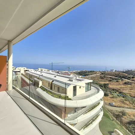 Happy Travel Valley Collection 1c * Fuengirola