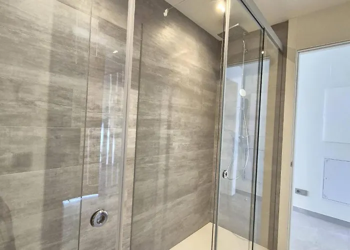 Happy Travel Valley Collection 1c *