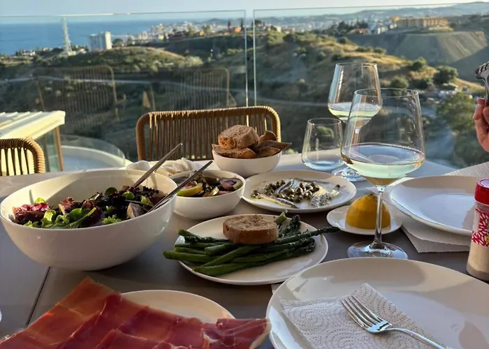 Happy Travel Valley Collection 1c Fuengirola