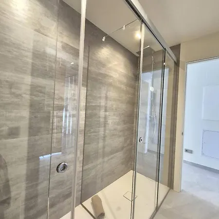 Happy Travel Valley Collection 1c *