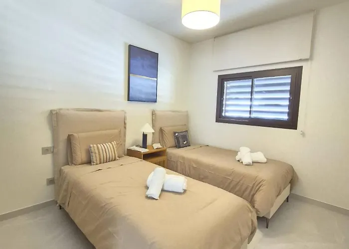 Happy Travel Valley Collection 1c Fuengirola