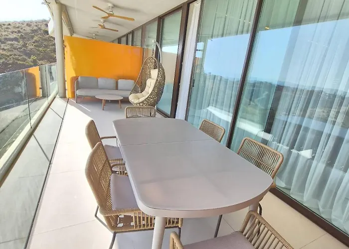 Happy Travel Valley Collection 1c