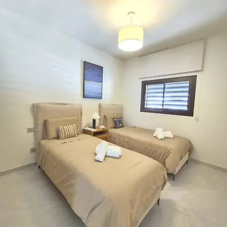 Happy Travel Valley Collection 1c Fuengirola